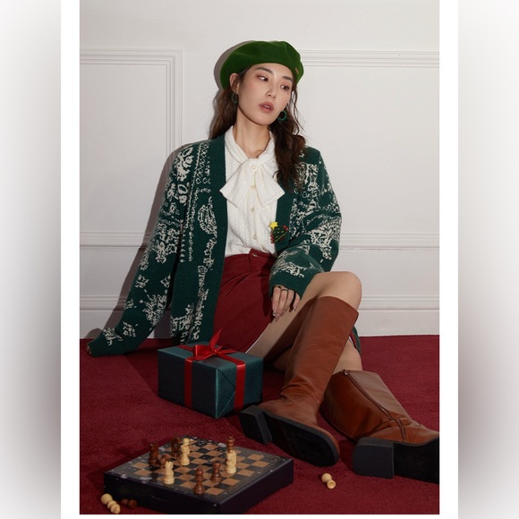 BNWT Christmas Wool Blend Cardigan with Removable Ornaments - Picture 1 of 9